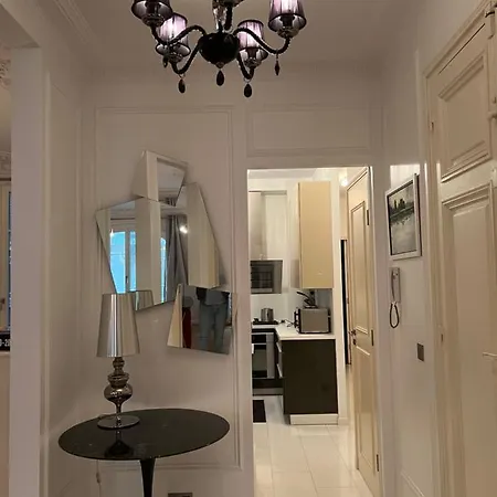 Aparthotel Raynouard Apartment *