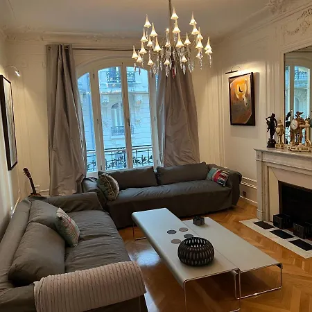 Raynouard Apartment * Paris